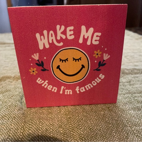 Pink Smiley Face Decorative Plaque - Picture 4 of 4